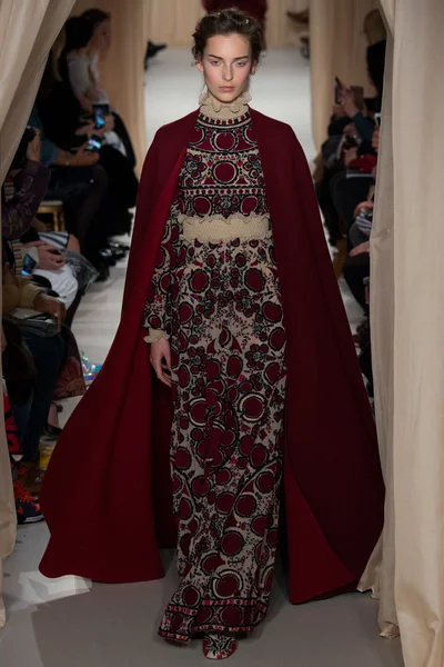 Look 11
